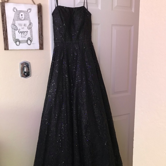 Evening Dress - Picture 3 of 4